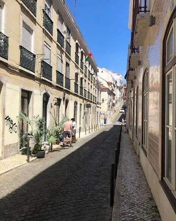 Brand New Downtown Lizbona